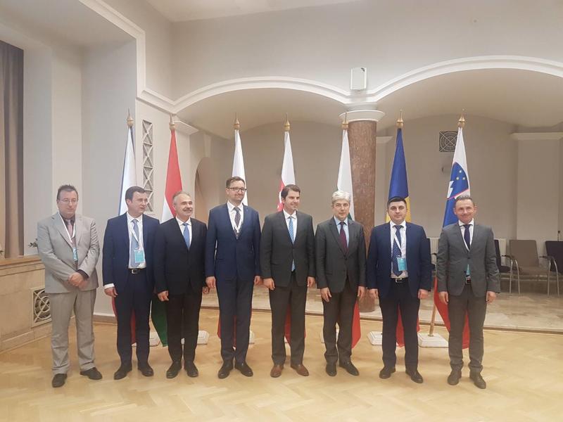 Министър Димов участва в среща на министрите по околна среда от Вишеградската четворка във формат 4+4 - 01