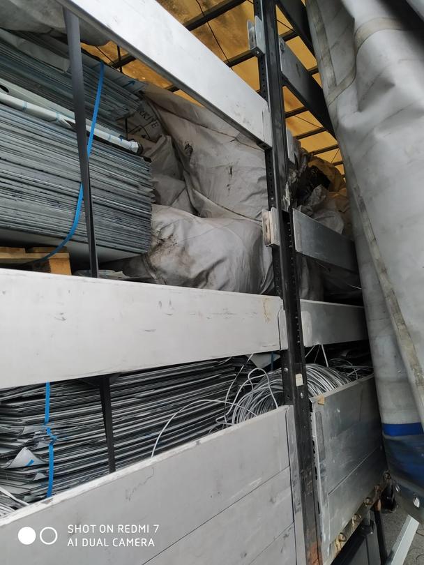 137 тона пластмасови и метални отпадъци са задържани на ГКПП 