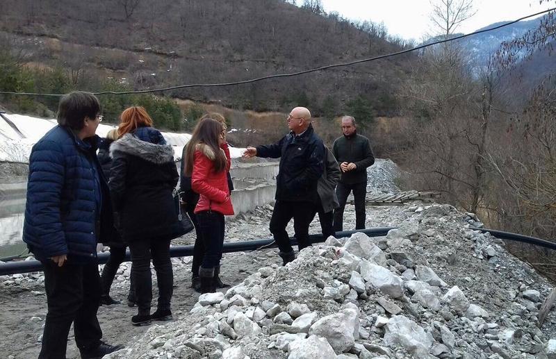 Министър Димитров: Институциите реагирахме бързо и установихме причината за замърсяването на реките Юговска и Чепеларска - 01