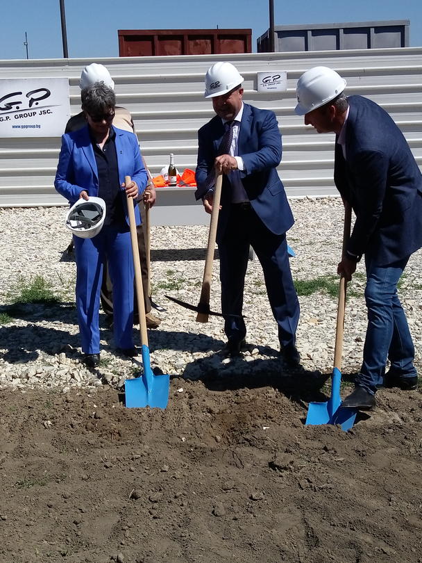 Започва рехабилитацията на ВиК мрежата на Долна Митрополия - 01