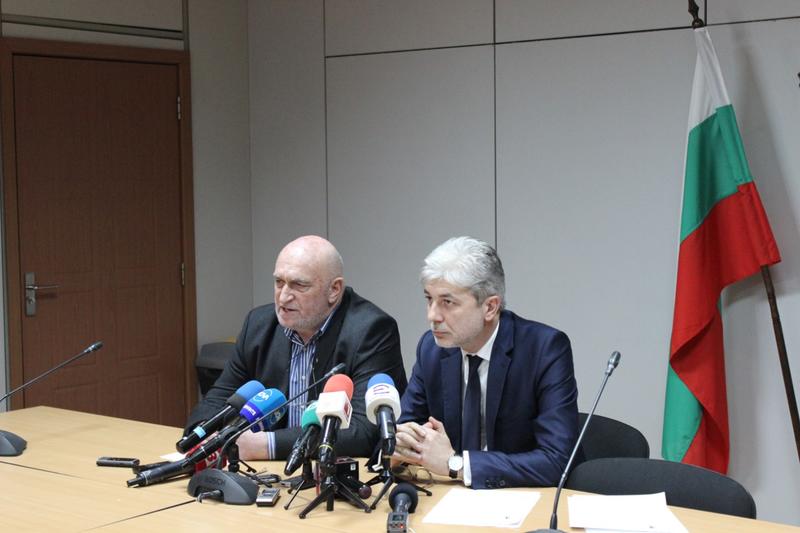 Терез и Масут заминават за спасителния център в Холандия - 01