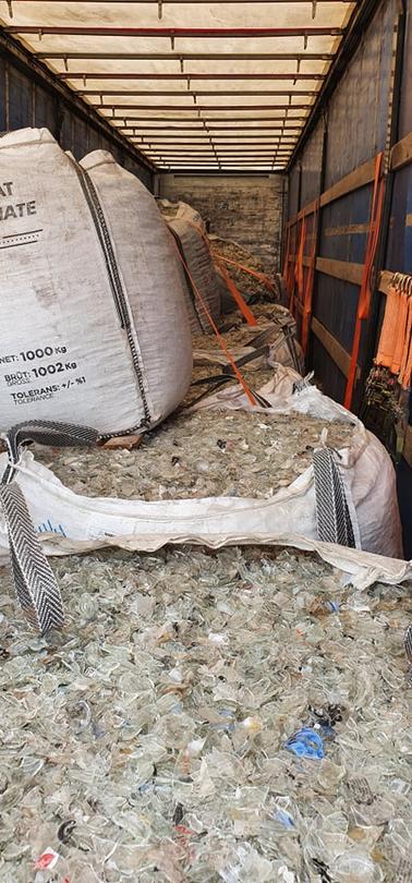 МОСВ и агенция „Митници“  спряха незаконен внос на отпадъци  в Разград - 01