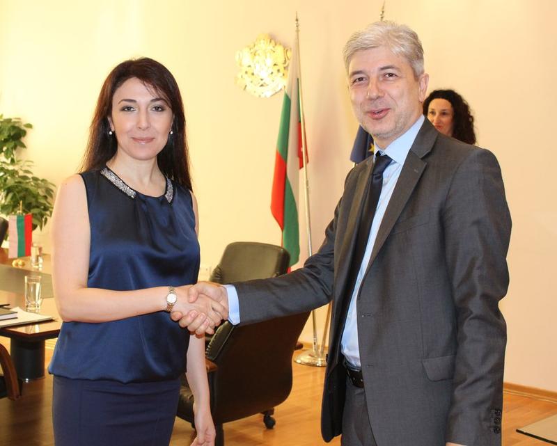 Министър Димов се срещна с посланика на Република Азербайджан - 01
