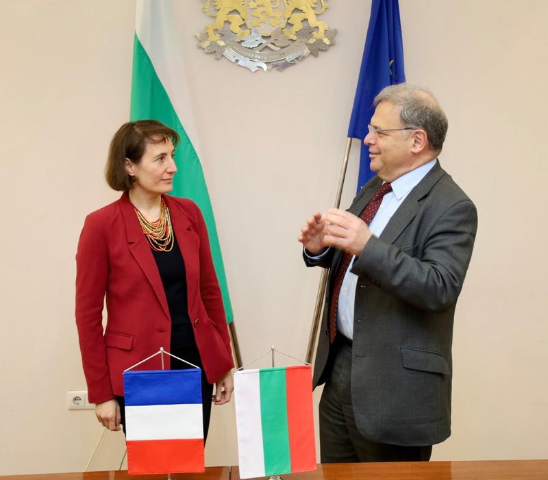 Minister Julian Popov met with the Ambassador of France H.E. Marie Dumoulin - 4