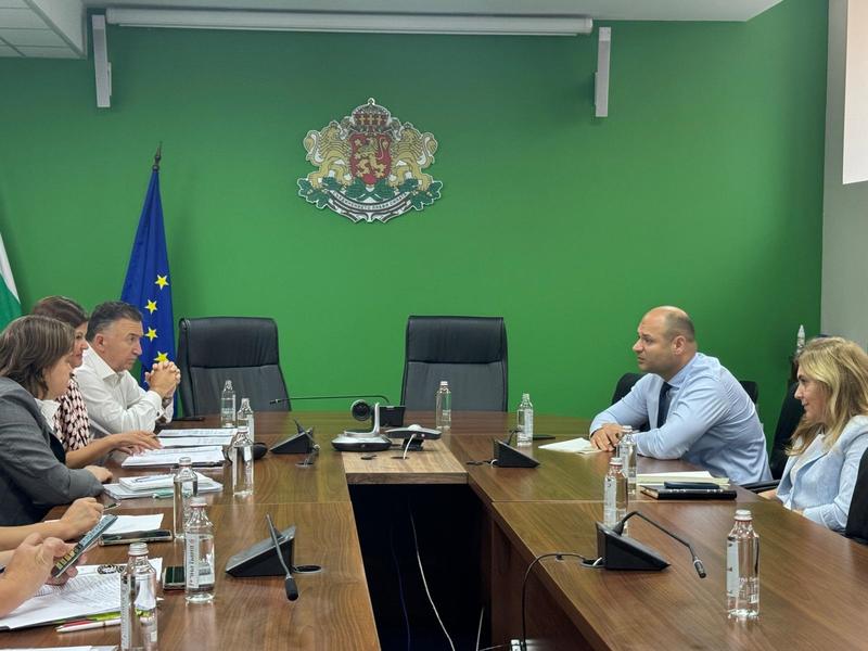 МОСВ и НСОРБ обсъдиха мерки за подобряване управлението на отпадъците в общините - 5