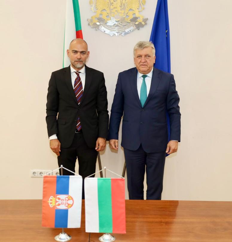 Minister Manol Genov met with the Ambassador of Serbia H.E. Milan Ravic - 01