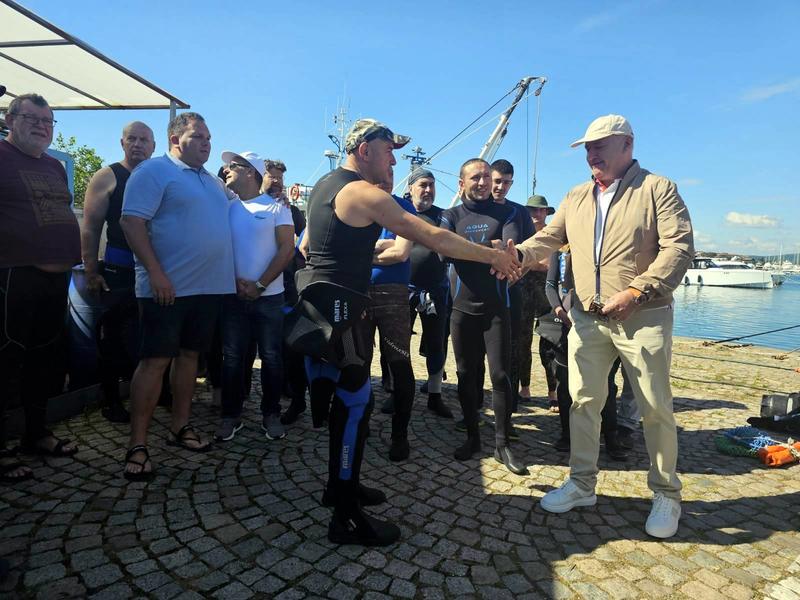 The MOEW participated in underwater clean-up of the port in Sozopol - 01
