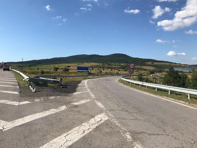 Мобилна станция мери качеството на атмосферния въздух в района на Ихтиман - 2