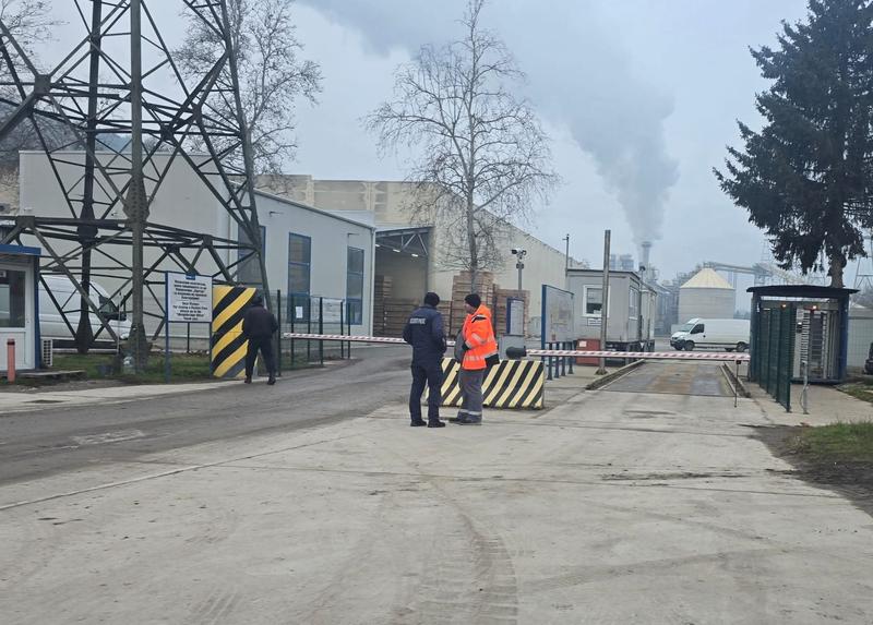 РИОСВ – Велико Търново пристъпва към незабавни действия по обезпечаване спирането на линията за ПДЧ на „Кроношпан България“ ЕООД - 01