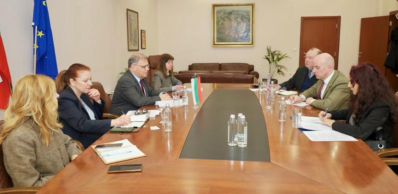 Minister Julian Popov met with the Ambassador of the United Kingdom His Excellency Nathaniel CopseyMinister Julian Popov met with the Ambassador of the United Kingdom His Excellency Nathaniel Copsey - 2