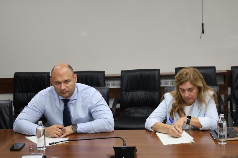 МОСВ и НСОРБ обсъдиха мерки за подобряване управлението на отпадъците в общините - 3