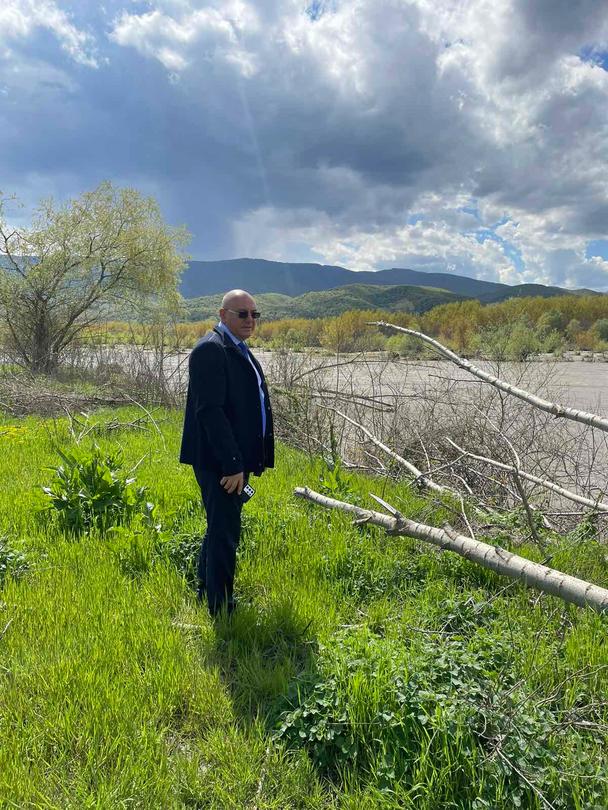 Министър Димитров проверява реките Струма и Места - 01