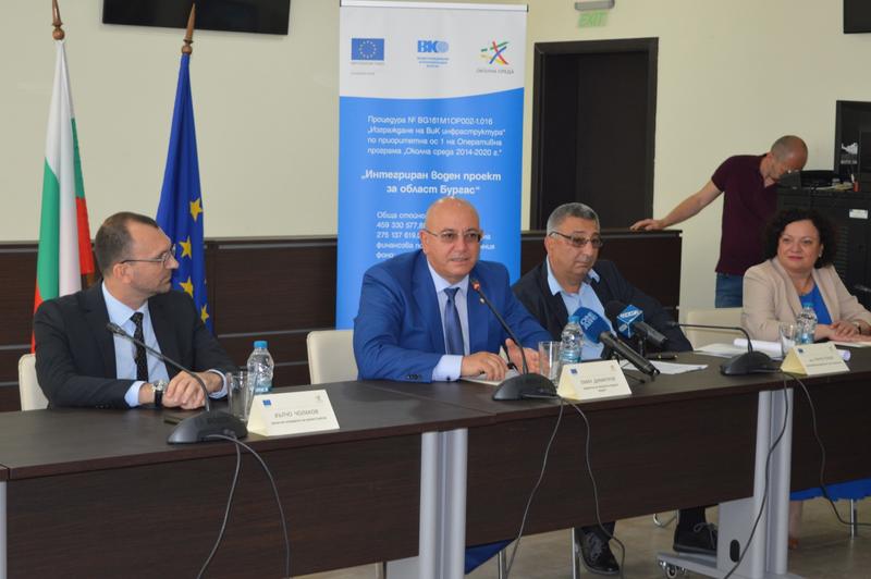 Министър Димитров подписа договор за най-мащабния воден проект по ОПОС за област Бургас - 3