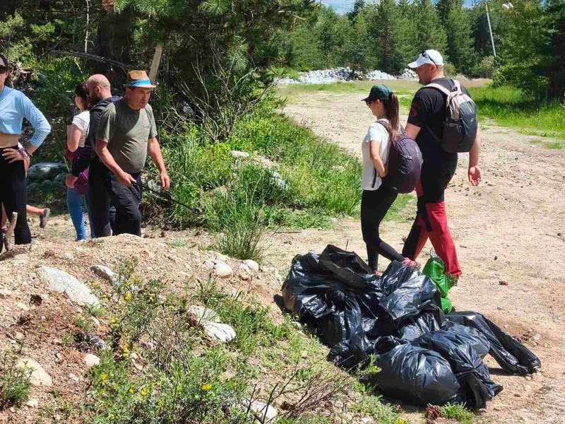 Над 1400 тона отпадъци са събрани по време на кампанията „Да изчистим България заедно“ - 5