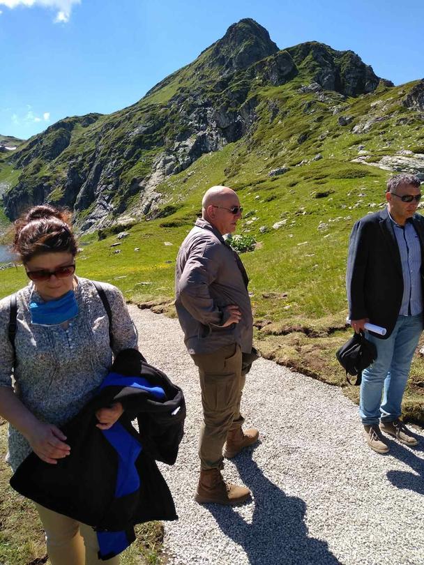 Министър Димитров провери проекта на Рилските езера, дейностите по обекта са спрени - 01