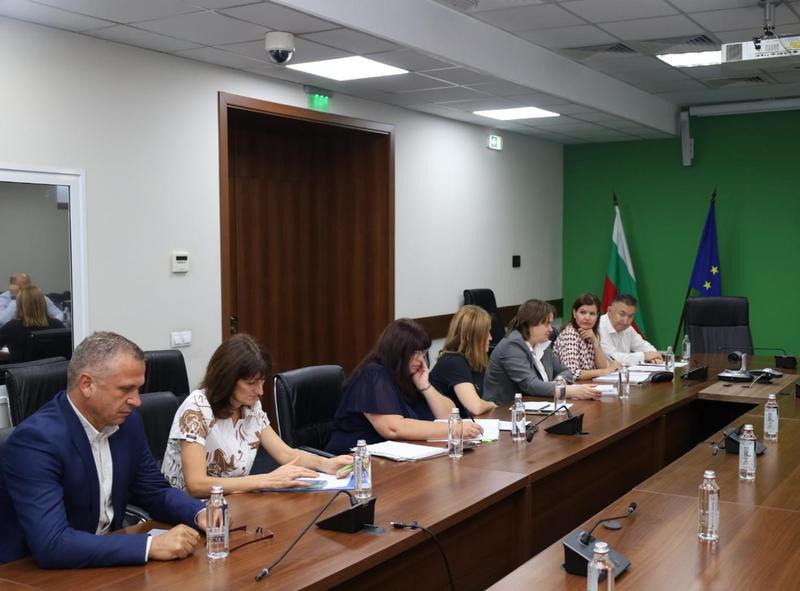 МОСВ и НСОРБ обсъдиха мерки за подобряване управлението на отпадъците в общините - 2