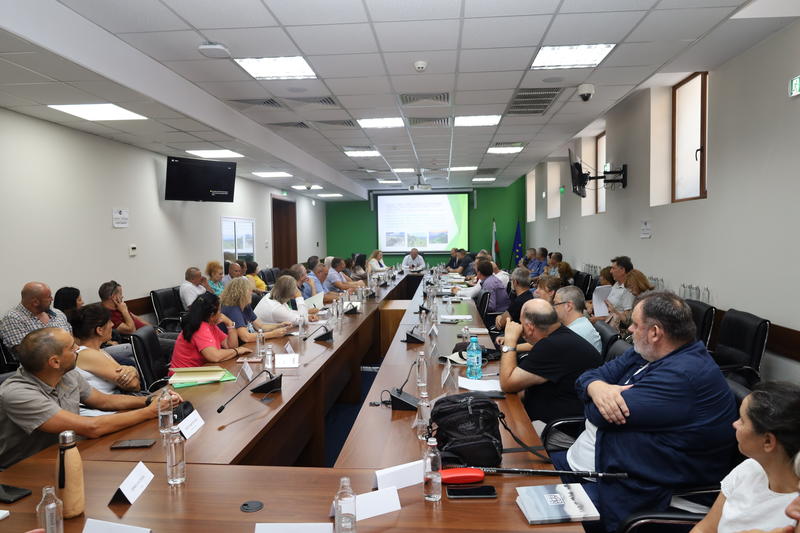 The MOEW position on grazing in national parks was presented at a work meeting - 01