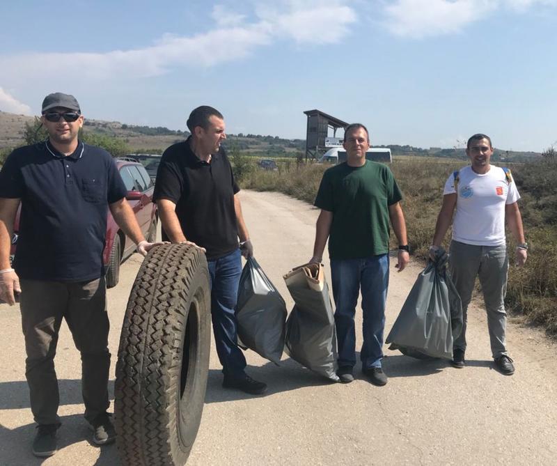 Експерти от  РИОСВ – София и община Сливница почистиха Алдомировското блато - 01