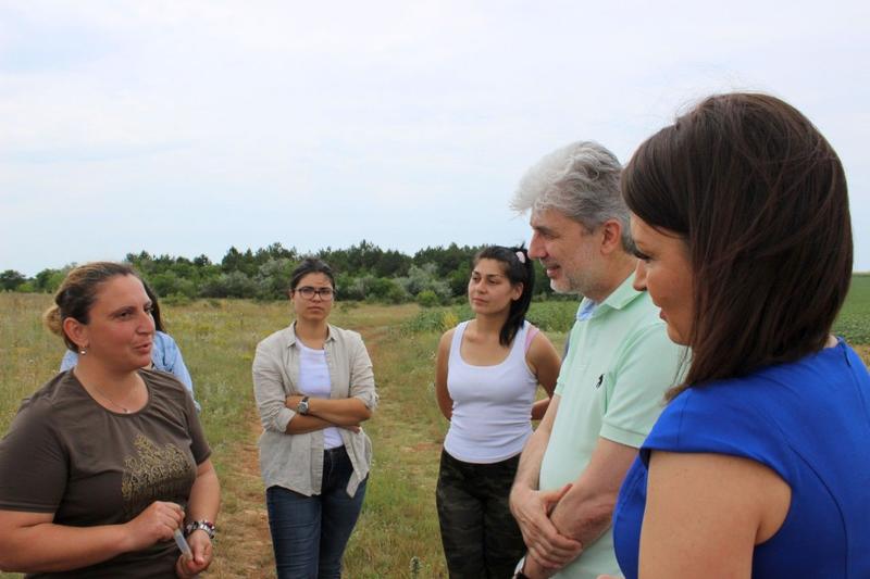 Министър Димов провери изпълнението на проект за възстановяване на Понто-сарматските степи - 01