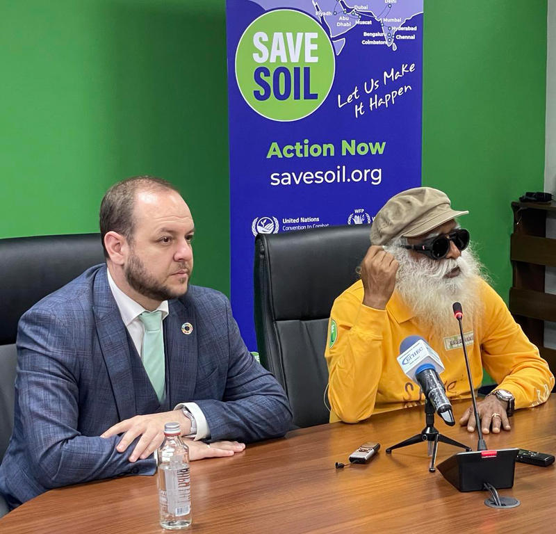 Министър Борислав Сандов призова за опазване на почвите заедно с духовния водач Садгуру - 6