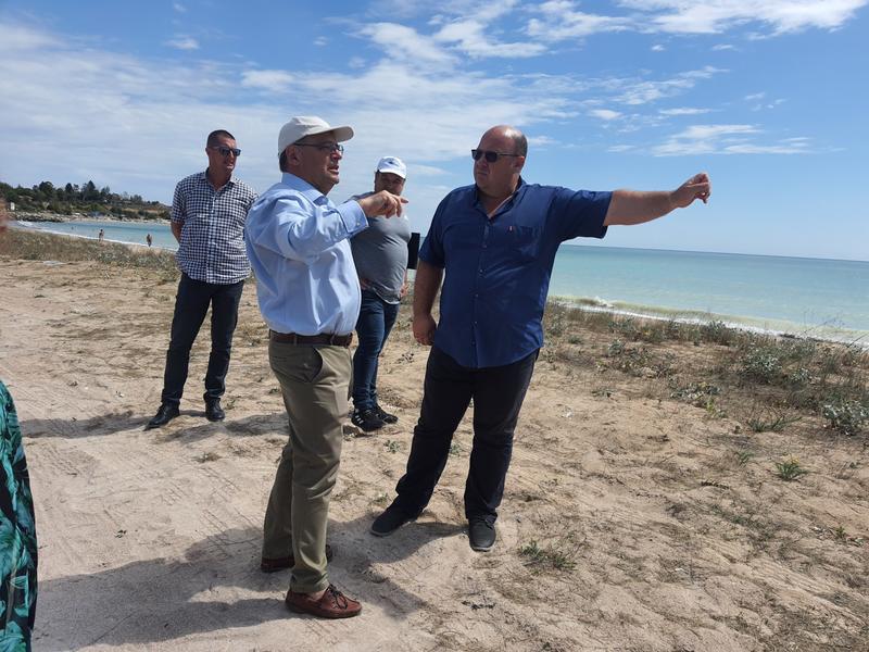 Minister Julian Popov and experts inspected the condition of dune habitats in the Durankulak region - 3