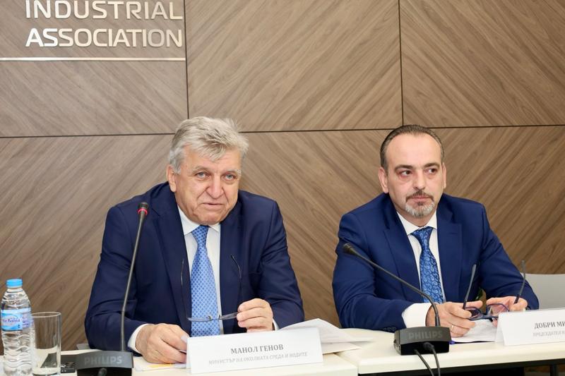 Minister Manol Genov discussed key challenges faced by the business with members of the Bulgarian Industrial Chamber - 4